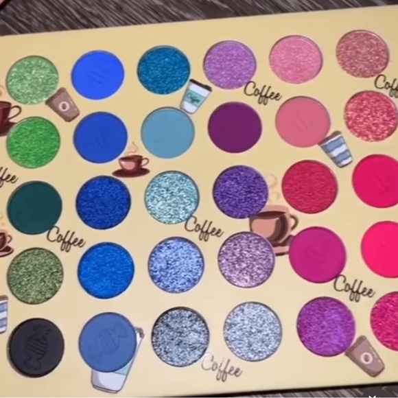 Qing ImLove Fast Food eyeshadow palette Sealed 124 Glitters, Shimmers, Mattes - Picture 2 of 7